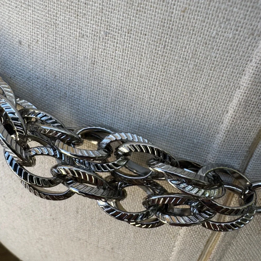 Vintage Y2K Grunge Punk Silver Tone Triple Strand Textured Adjustable Chain Belt